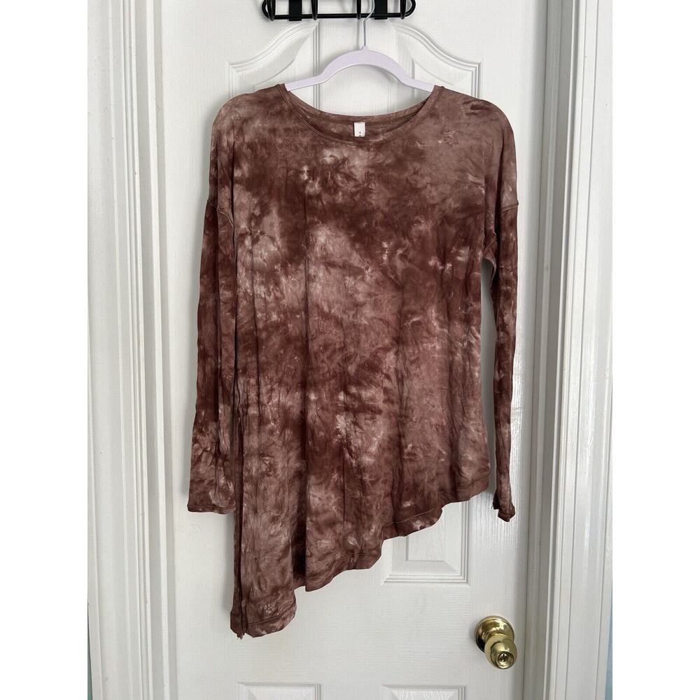 Lululemon To The Point Long Sleeve - Size 8